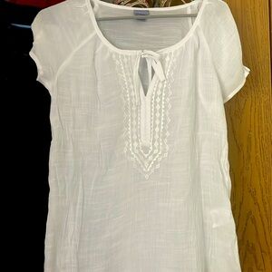 Woman's White Laura Scott Blouse